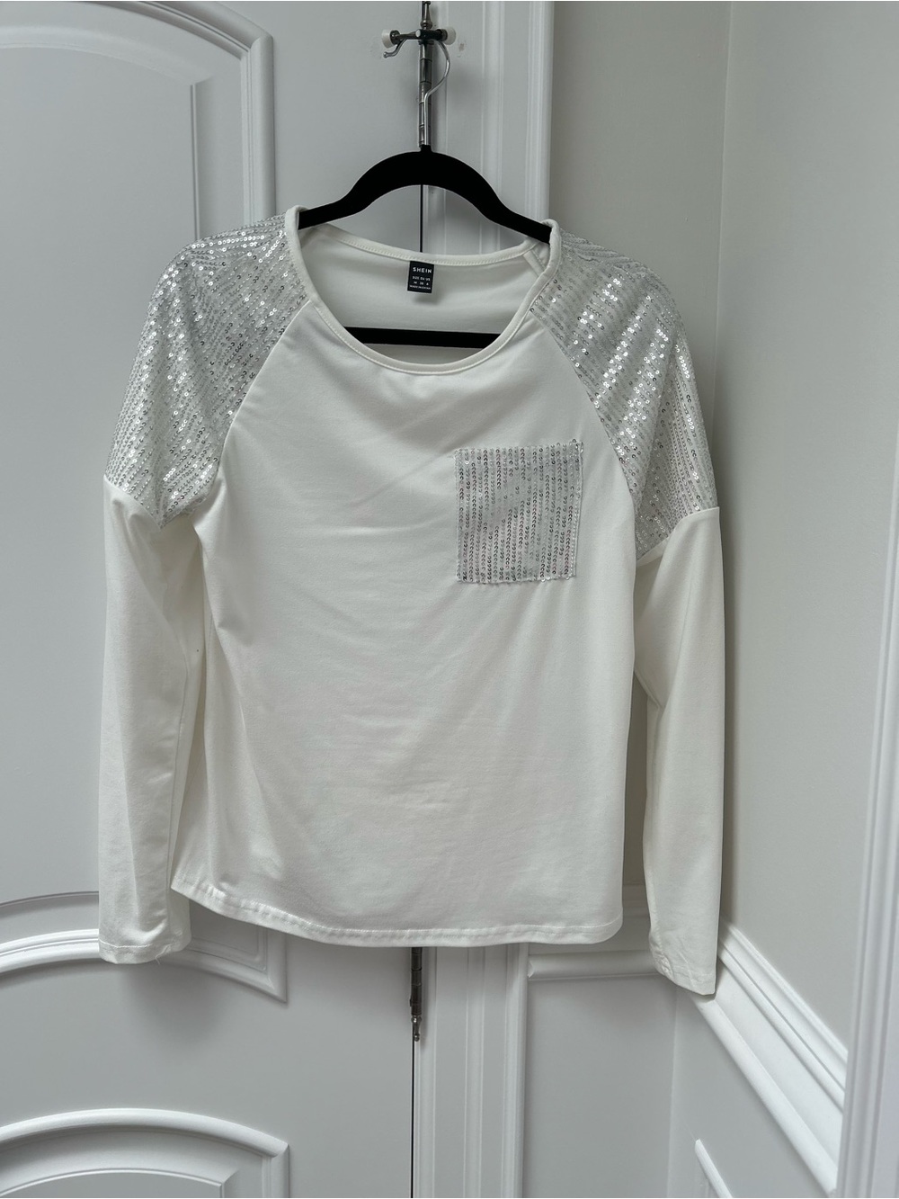 SHEIN White Long-Sleeve Sequin Raglan Top